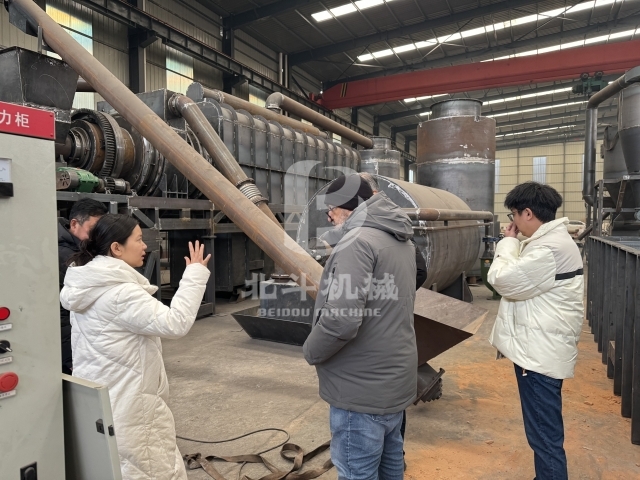 玻利維亞客戶(hù)考察北斗機(jī)械炭化爐并探索環(huán)保機(jī)遇