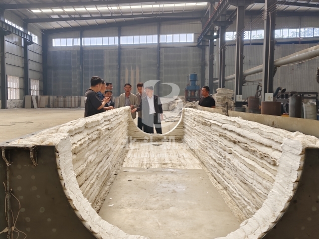 雙團(tuán)齊至話合作,高效對接展公司炭化爐實力 ?